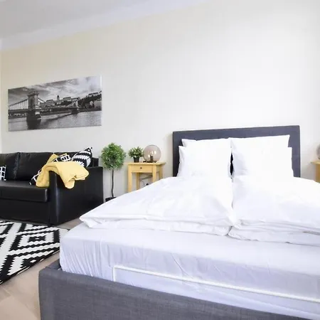 Lejlighed E16- Modern & Quality Apartments, Best Location