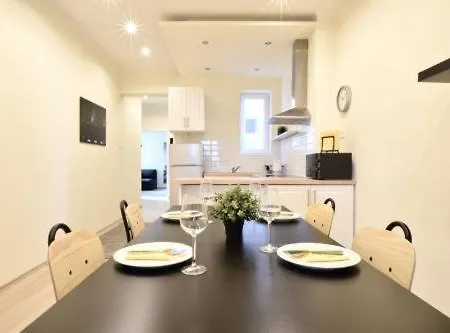 Lejlighed E16- Modern & Quality Apartments, Best Location
